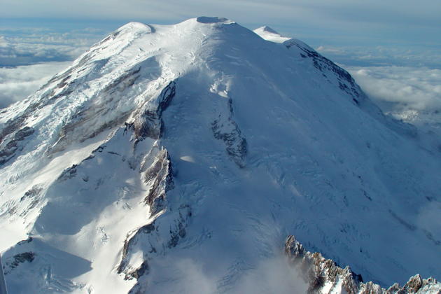 A beautiful view of the Mt. Rainier glacier fields from 14,000 feet in the Warrior cockpit.