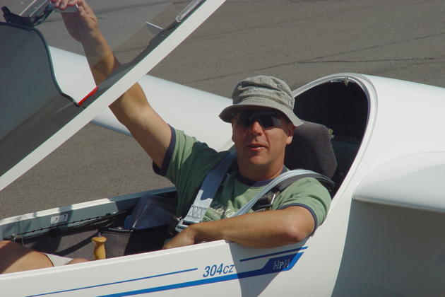 Waiting for the towplane, for my first flight in 304 CZ 'AK' on the ramp at Ephrata, WA. Photo by Alan Kirlin.