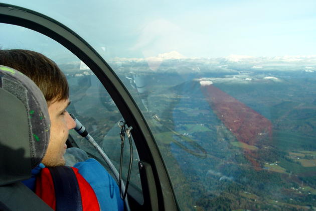 David enjoying the view from the DG-1000 front cockpit.