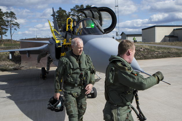 Pre-Flight of Gripen 822. Photo by Per Kustvik.