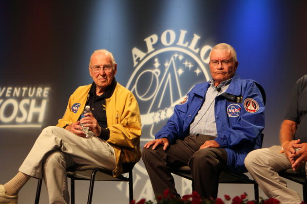Apollo 13 astronauts Jim Lovell and Fred Haise at Oshkosh 2015.
