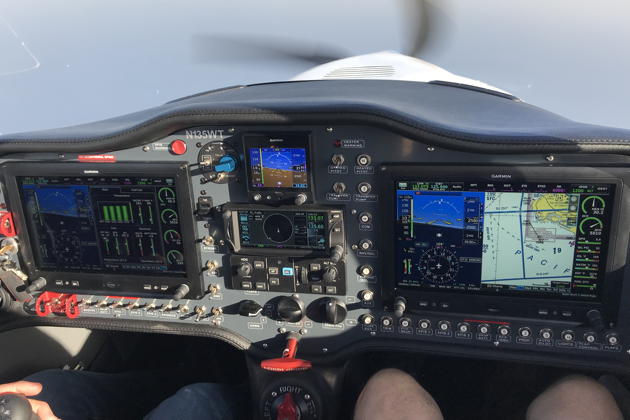 The Sling TSi displays, including the Garmin G3X suite.