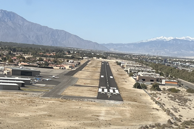 Turning final to runway 28 at Palm Springs/Bermuda Dunes (KUDD).