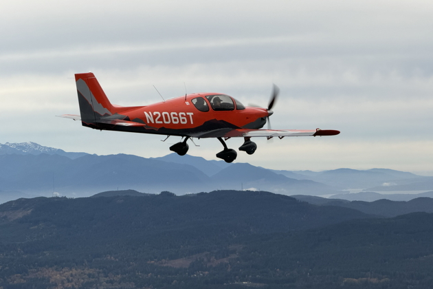 Joining up on 66T with the Olympic foothills in the background. My photo.
